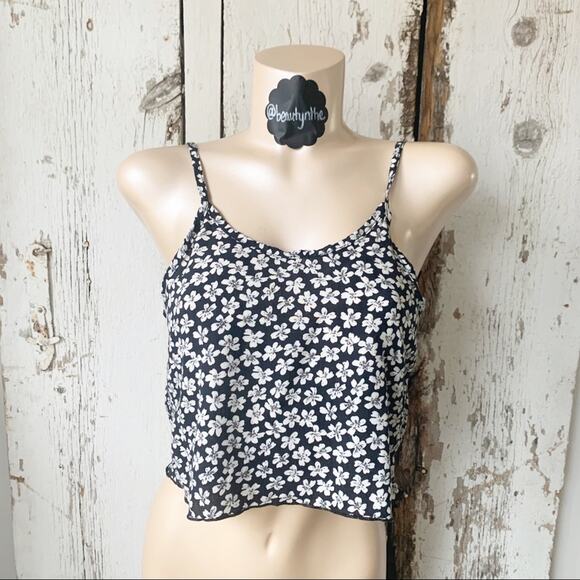 Brandy Melville Tops - Brandy Melville Jacqueline crop tank dainty floral OSFM cottagecore spring